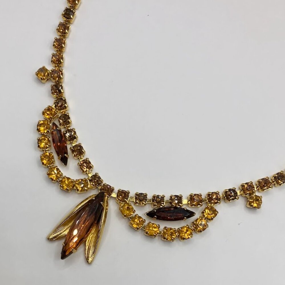 Vintage 1960s Unsigned Amber Topaz Rootbeer Goldtone Choker Princess Necklace - Picture 2 of 4
